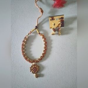 Necklace with Earrings - New